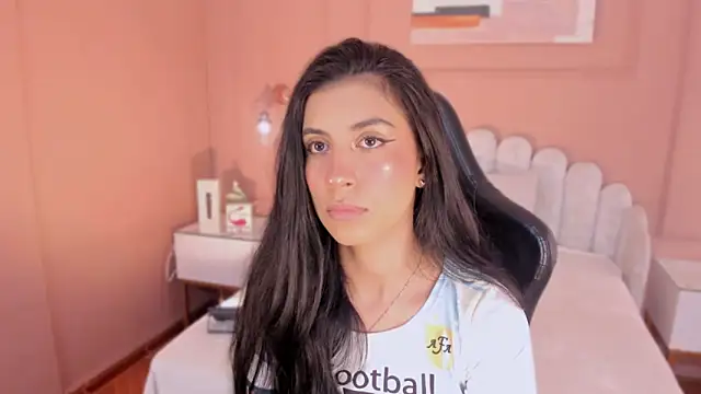 Snapshot of zia_cooper chatting on November 27, 2025, 7:03 pm zia cooper online show from November 27, 2025, 7:03 pm