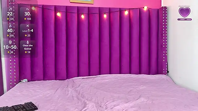 littleebonymommy online show from March 16, 2026, 7:49 pm