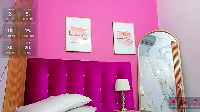 Snapshot of littleebonymommy chatting on July 23, 2026, 7:32 pm littleebonymommy online show from July 23, 2026, 7:32 pm