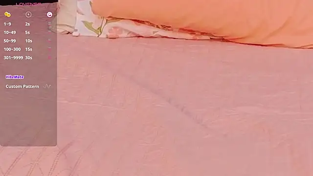 Snapshot of littleebonymommy chatting on September 29, 2025, 8:03 pm littleebonymommy online show from September 29, 2025, 8:03 pm