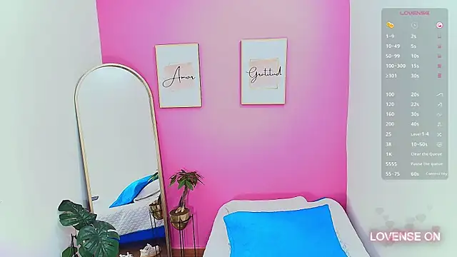 Snapshot of littleebonymommy chatting on January 30, 2025, 7:59 pm littleebonymommy online show from January 30, 2025, 7:59 pm