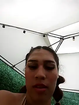 Snapshot of Annyeli chatting on February 22, 2026, 3:13 pm Annyeli online show from February 22, 2026, 3:13 pm