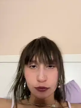 bigbabykiki online show from March 7, 2025, 5:29 am