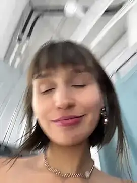 bigbabykiki online show from February 21, 2025, 8:40 am