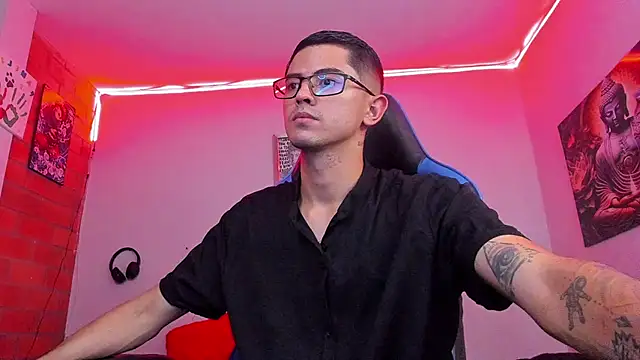 Snapshot of Ethan_Sai___ chatting on October 16, 2025, 2:31 am Ethan Sai online show from October 16, 2025, 2:31 am