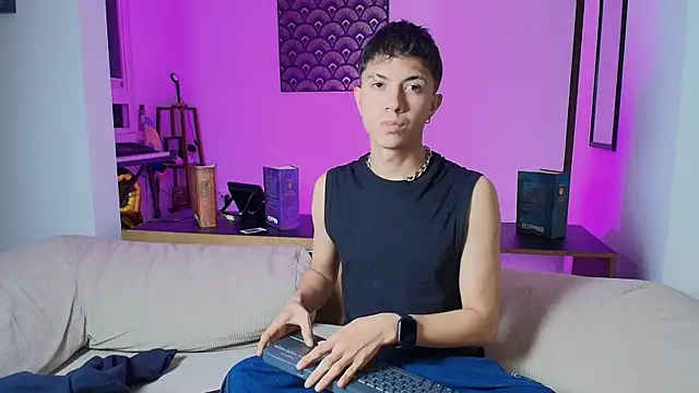 Justyn Ross online show from September 11, 2025, 12:32 am