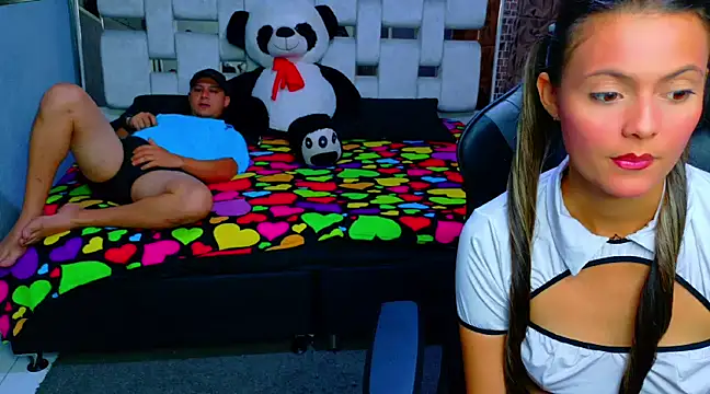 ValentinaAndTerry online show from March 8, 2025, 10:22 am