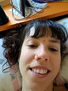 Lyrass online show from January 6, 2026, 9:24 am