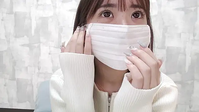 LOVE MOMO LOVE online show from October 12, 2025, 12:17 pm