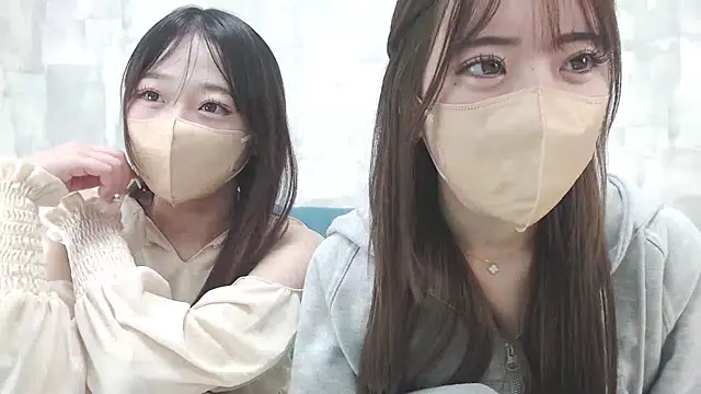 LOVE MOMO LOVE online show from February 13, 2025, 12:00 pm