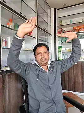 Raj1043 online show from November 12, 2025, 6:17 am