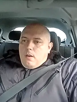 Snapshot of BigromeoXX chatting on January 23, 2025, 3:43 pm BigromeoXX online show from January 23, 2025, 3:43 pm