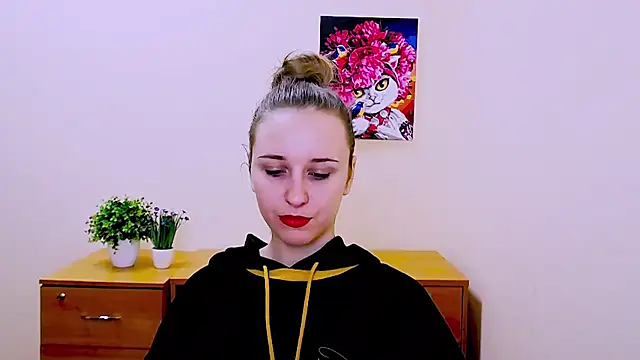  Nicole new online show from January 13, 2025, 4:19 pm