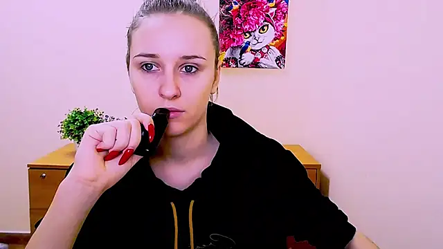  Nicole new online show from January 13, 2025, 1:17 pm