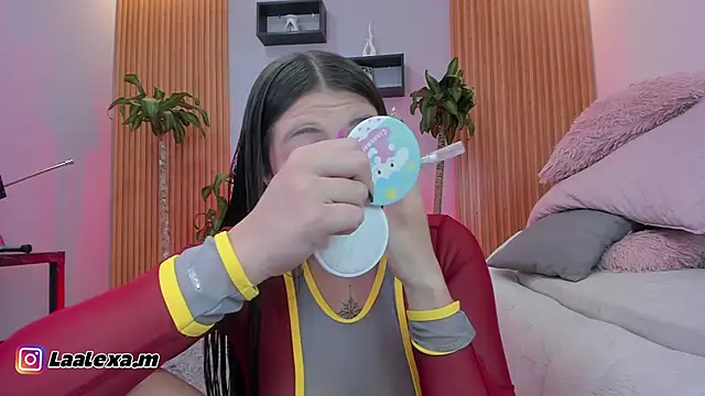 Aixaa charles online show from November 2, 2025, 12:10 pm