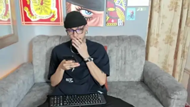 MurdockH online show from October 20, 2025, 3:52 am