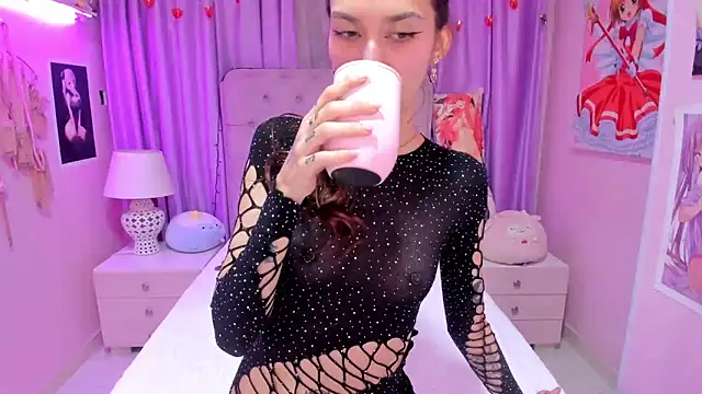 Snapshot of MeganCherryy chatting on February 18, 2025, 6:04 am MeganCherryy online show from February 18, 2025, 6:04 am