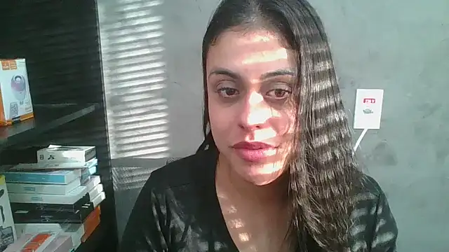 Snapshot of amorinha99 chatting on May 13, 2026, 8:05 pm amorinha99 online show from May 13, 2026, 8:05 pm