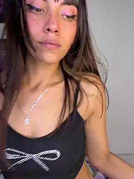 Snapshot of MiaGoth_ chatting on May 31, 2026, 10:32 pm MiaGoth online show from May 31, 2026, 10:32 pm