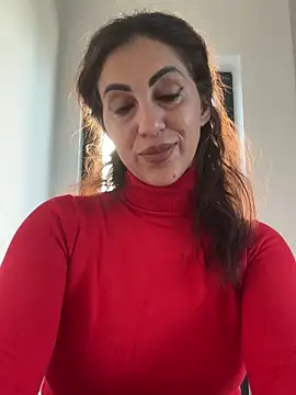 EmaSkyes online show from October 20, 2025, 6:26 am