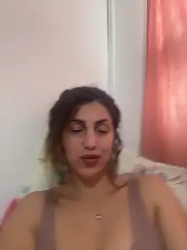 EmaSkyes online show from October 27, 2025, 7:31 am