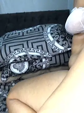 Snapshot of aisha-sajady chatting on February 4, 2026, 9:10 pm aisha-sajady online show from February 4, 2026, 9:10 pm