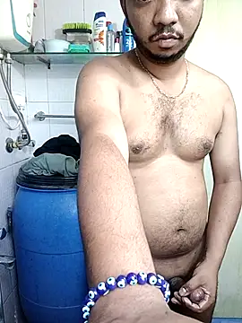 Mmm992170 online show from November 5, 2025, 7:44 am