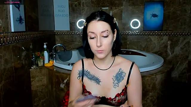 Snapshot of adell_berry chatting on March 19, 2025, 2:48 am adell berry online show from March 19, 2025, 2:48 am