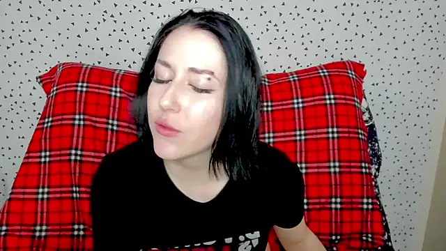 Snapshot of adell_berry chatting on February 27, 2025, 6:46 am adell berry online show from February 27, 2025, 6:46 am