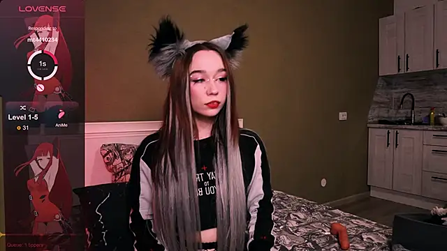 Snapshot of Kimiko__ chatting on October 13, 2025, 6:20 pm Kimiko online show from October 13, 2025, 6:20 pm