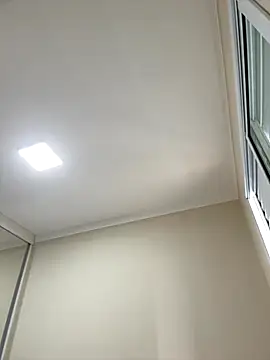 Snapshot of Blue_butterfly chatting on November 27, 2025, 7:25 pm Blue butterfly online show from November 27, 2025, 7:25 pm