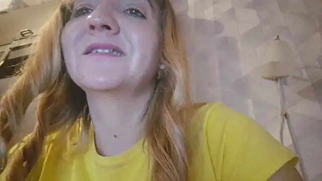 Snapshot of EstrellaWalters chatting on November 28, 2025, 3:45 pm EstrellaWalters online show from November 28, 2025, 3:45 pm