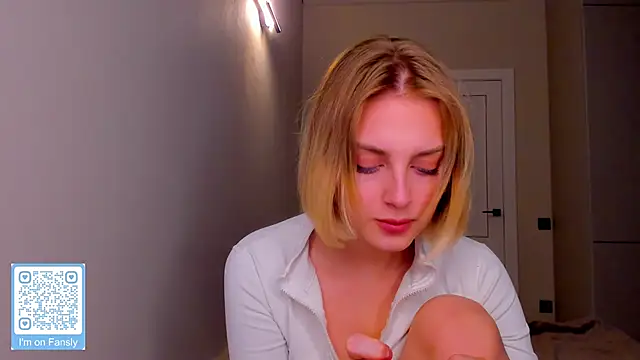 Snapshot of pretty_girlnextdoor chatting on February 13, 2025, 5:22 pm pretty girlnextdoor online show from February 13, 2025, 5:22 pm