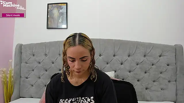 Valesskahall online show from October 1, 2025, 12:20 pm