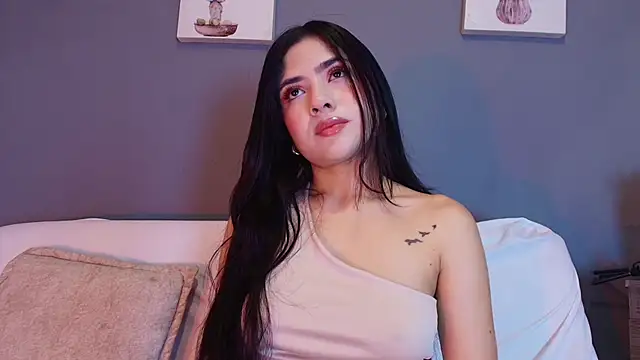 adara johnson   online show from March 26, 2026, 11:52 am