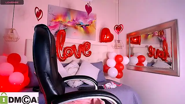 ASHLIE DIXON1 online show from February 11, 2025, 9:56 pm