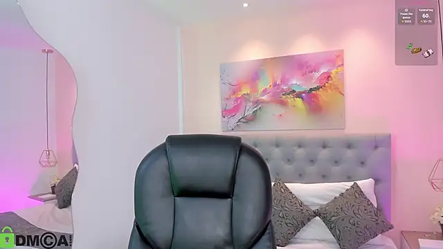 ASHLIE DIXON1 online show from November 26, 2025, 6:19 pm