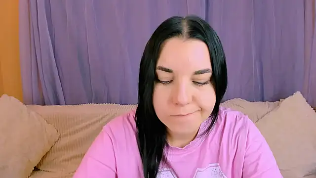 Kate Ree online show from December 15, 2025, 5:57 am