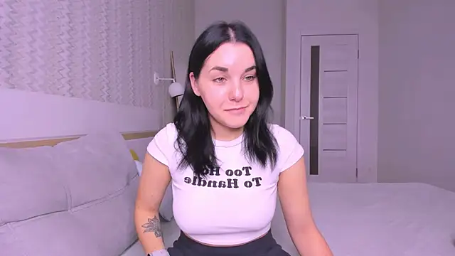 Kate Ree online show from November 11, 2025, 10:10 am