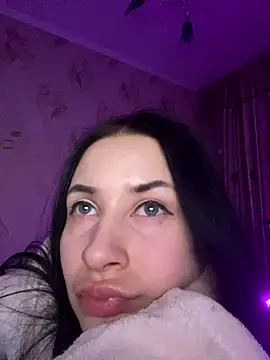 Starry Siren online show from October 13, 2025, 6:42 pm