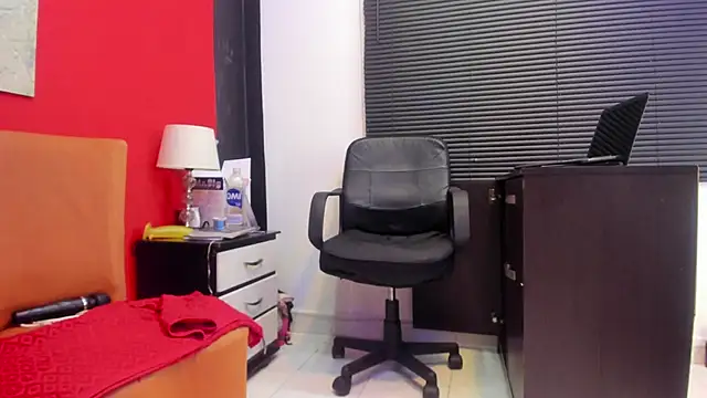 Kendra Hot1 online show from February 23, 2025, 5:07 pm