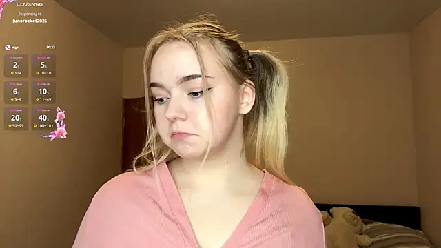 Snapshot of ZaraCreedon chatting on January 16, 2026, 5:22 am ZaraCreedon online show from January 16, 2026, 5:22 am