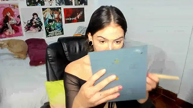 Snapshot of LoolitaBeauty_ chatting on November 9, 2025, 12:36 am LoolitaBeauty online show from November 9, 2025, 12:36 am