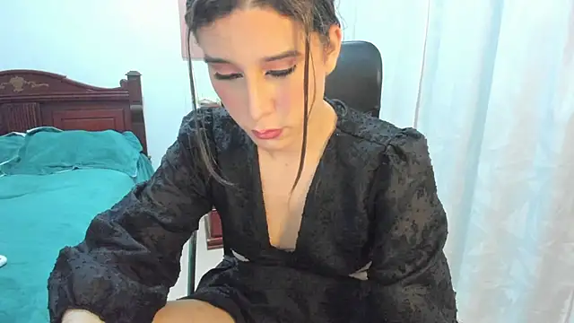 misstresbigcockts online show from November 13, 2025, 12:09 pm