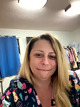 Snapshot of Hotslut187 chatting on January 11, 2026, 11:39 am Hotslut187 online show from January 11, 2026, 11:39 am