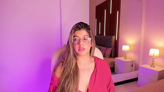 SEXMILLA  online show from February 5, 2026, 8:37 pm