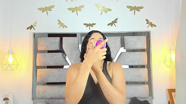 Alison Chan  online show from December 22, 2025, 1:33 pm