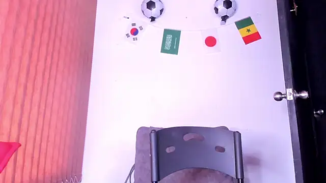 alondrabigtits online show from July 17, 2026, 12:02 pm
