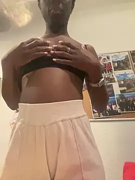 pupine35 online show from February 16, 2026, 7:51 am