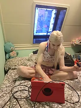 Doggyray44 online show from May 8, 2026, 6:01 pm
